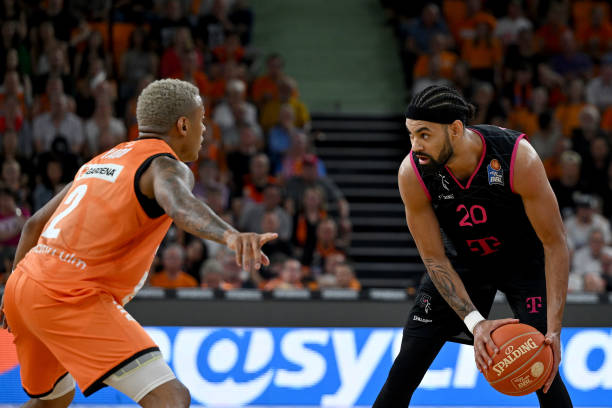 更是一场展 更是一场展